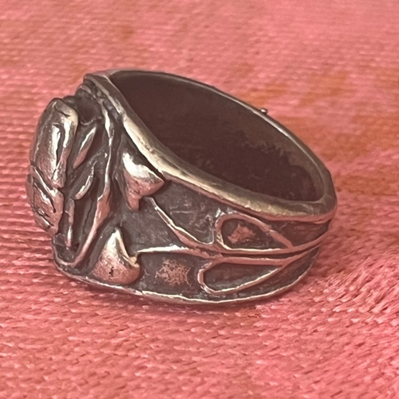 Vintage Inspired Art Nouveau Style Scarab Ring - Picture 4 of 8